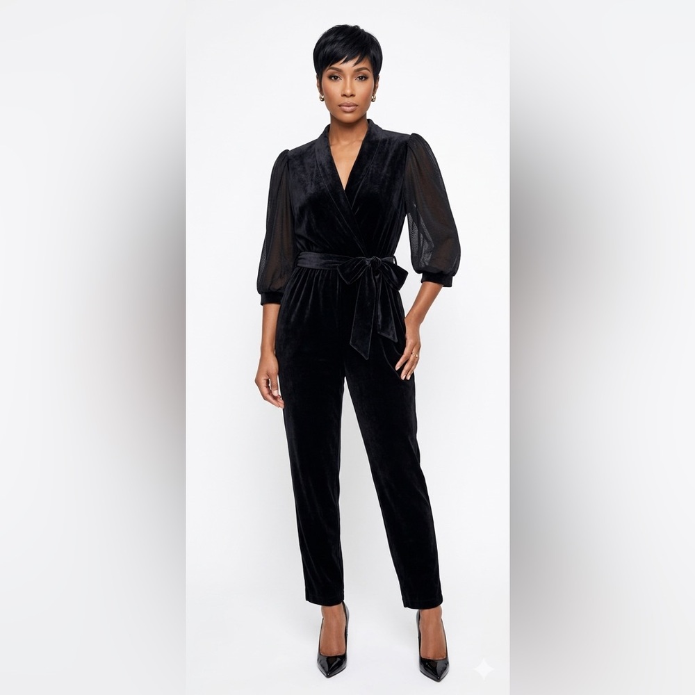 Diamond Tea Black Velvet/Velour 1980’s Jumpsuit w Sheer 3/4 L Sleeve Size Medium